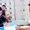 Tài xế xe khách lấn làn xe máy khi các xe khác đang dừng chờ đèn đỏ