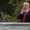 Ông Trump leo lên mái Nhà Trắng, khảo sát điểm xây phòng khiêu vũ dát vàng