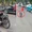 Hai thanh niên hướng nội vì màn thể hiện không thể xấu hổ hơn