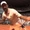 Djokovic cáu gắt với cameraman rồi thua ngược khó tin ở Roland Garros
