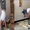 Thanh niên đội thủng ghế khi tập trồng cây chuối