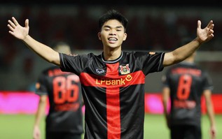 Rời U20 Việt Nam, Nguyễn Lê Phát lập tức ghi bàn ở V-League
