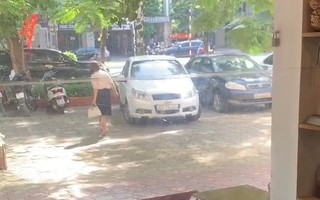 Pha lùi chuồng tỉ mỉ của nữ tài xế, hơn 3 phút vẫn không đạt 'điểm 10'