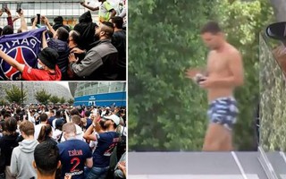 Messi mặc quần đùi đi bơi trong lúc CĐV PSG chờ cả ngày ở sân bay