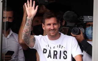 Messi khiến fan phát cuồng, bay chục nghìn km đến xem PSG đá