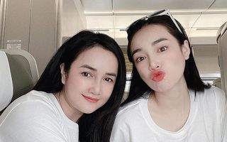 Ảnh vui sao Việt 15-8: Nhã Phương dí dỏm ‘đọ sắc’ cùng chị gái