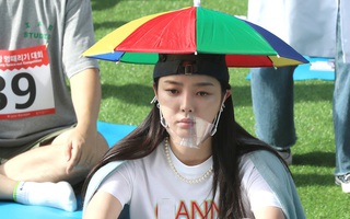 Cuộc thi 'Ngồi không' quy tụ nhiều thần tượng K-pop gây 'nóng sốt'