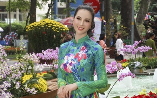 "Nữ hoàng ảnh lịch" Thanh Mai xúng xính áo dài đón Tết