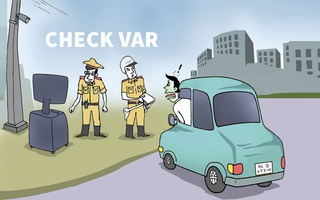 Thời của 'check VAR'