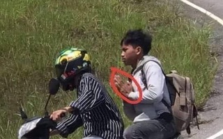 Ảnh vui 16-5: Đây là tôi mỗi khi ngồi sau xe đứa bạn thân