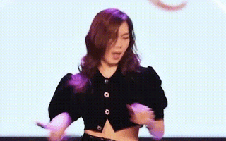 Mỹ Tâm lần đầu 'đu trend TikTok' siêu dễ thương trong buổi fan meeting