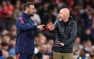 Cầu thủ Man Utd đề cử Nistelrooy nếu HLV Erik Ten Hag bị sa thải