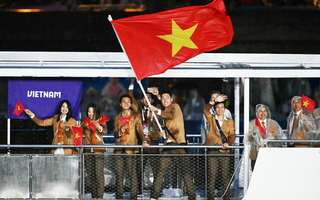 Những hình ảnh ấn tượng của lễ khai mạc Olympic 2024