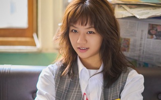 Lee Hye Ri gợi nhớ siêu phẩm 'Reply 1988' với tạo hình ngổ ngáo trong 'Vũ điệu chiến thắng'