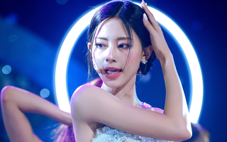 Tzuyu (TWICE) bị chỉ trích vì biểu diễn kém dù đã 10 năm trong nghề