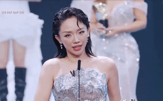 Tóc Tiên 'bội thu' tại show 'Chị đẹp đạp gió'