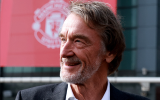 Sir Jim Ratcliffe cầu viện kỹ sư đua F1 giúp Man Utd né 'bom xịt'