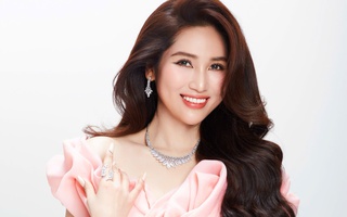 Chuông vàng vọng cổ 2025 gây chú ý với màn livestream tư vấn