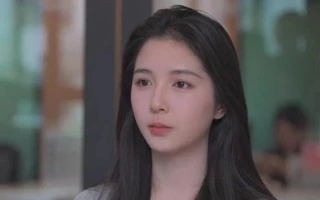 Bị bố cấm livestream vì 'quá xinh đẹp'