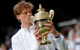 Jannik Sinner nhận thưởng hơn 100 tỉ đồng khi vô địch Wimbledon 2025
