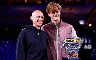 Fan kinh ngạc khi Jannik Sinner tái hợp HLV từng khiến mình dính doping