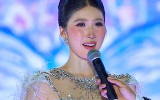Thí sinh ví 'bạch tuộc là biểu tượng của phụ nữ' gây cười, trở thành á hậu biển