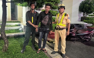 Giả danh công an dừng xe kiểm tra giấy tờ, đòi tiền người đi đường