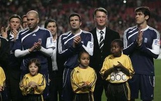 Kaka, Figo, Zidane đá từ thiện vì nạn nhân Haiti