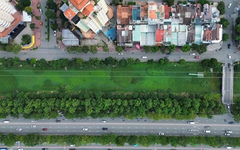 Ho Chi Minh City begins canal dredging along Vo Nguyen Giap Boulevard to ease flooding
