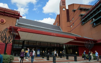 Oscar Wilde grandson to collect reissued British Library pass