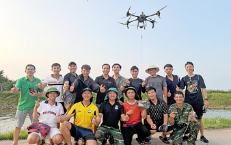 Volunteer drone squad delivers life-saving aid in flood zones in northern Vietnam