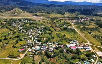In this mountainous commune in Vietnam, people learn to live with frequent earthquakes and fear