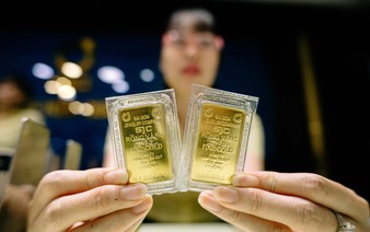 Vietnam gold prices hit all-time high as global market surges