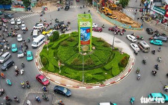 Ho Chi Minh City narrows key roundabout in preparation for second metro line project