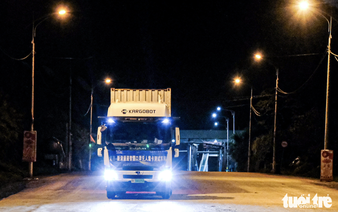 Vietnam tests first driverless electric trucks for import transport from China
