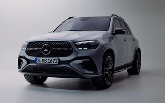 Mercedes-Benz launches first PHEV in Vietnam, priced at over $174,000