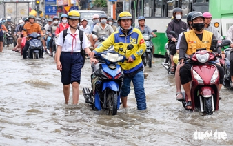 Residents warned of 23 frequently flooded streets in Ho Chi Minh City