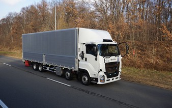 Japan accelerates self-driving truck tests, aiming for 'level 4'