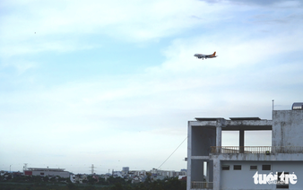 Drone flies near flight path, disrupts several flights at Da Nang Int'l Airport