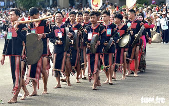 Breakfast @ Tuoi Tre News — December 18
