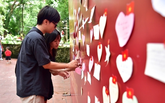 Ho Chi Minh City zoo offers free evening entry during year-end cultural event