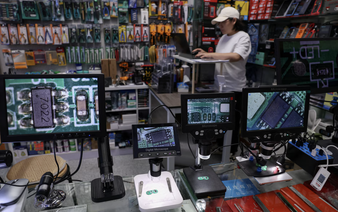 The AI frenzy is driving a memory chip supply crisis
