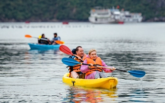 Vietnam’s int’l tourist arrivals hit record 19.15 million in 11 months