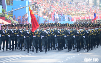 Foreign military units join Vietnam’s Reunification Day parade