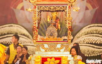 Indian ambassador moved by Vietnamese devotion to Buddha relic