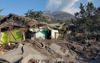 Indonesia raises alert to highest level for Lewotobi Laki-laki volcano
