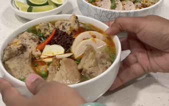 American TikToker amazes viewers with Vietnamese home cooking skills