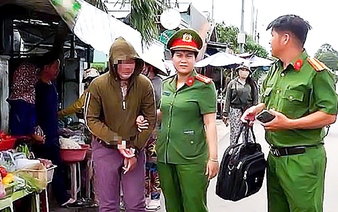 Woman arrested for snatching lottery tickets from children, disabled in Vietnam