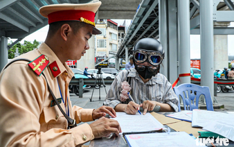 In Hanoi, over $3,830 in sidewalk-riding fines issued in one hour