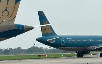 Vietnam Airlines suspends 4 pilots after taxiway collision at Hanoi airport